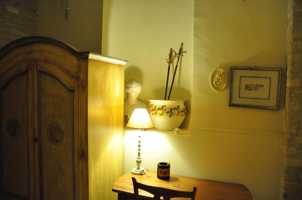 Bed And Breakfast Piazza Mercato Pescara Bagian luar foto