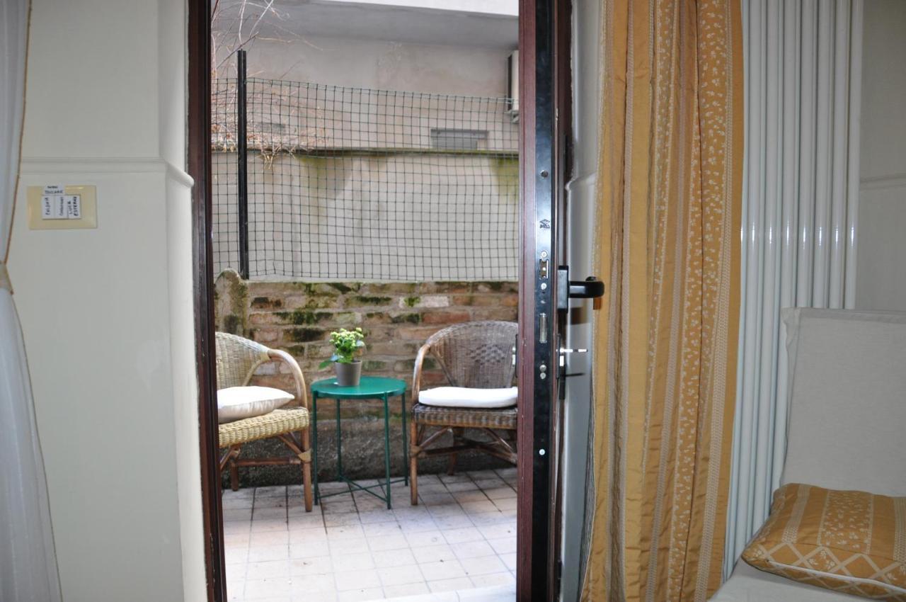 Bed And Breakfast Piazza Mercato Pescara Bagian luar foto